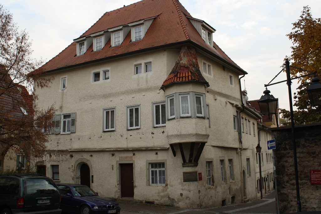 105
